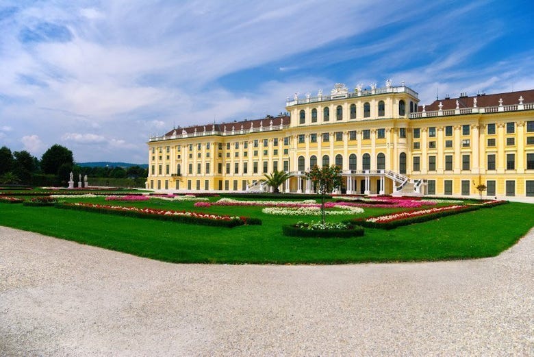 Tour of Vienna and the Sch nbrunn Palace Introducing Vienna